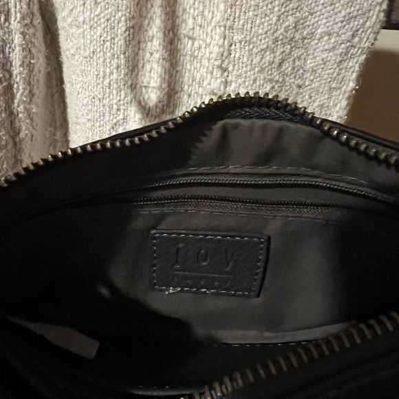 Joy Susan vegan Mini Crossbody Wristlet Clutch in shadow grey - Picture 9 of 11